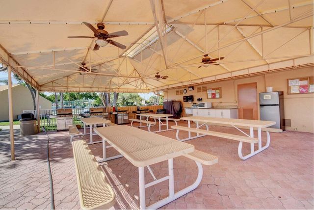 15492 LAKES OF DELRAY Boulevard 101, Delray Beach, FL 33484