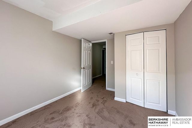 15724 Rosewood Street, Omaha, NE 68136