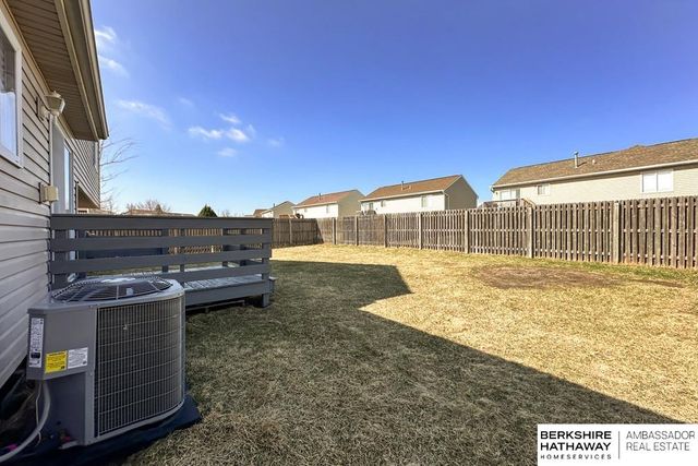 15724 Rosewood Street, Omaha, NE 68136