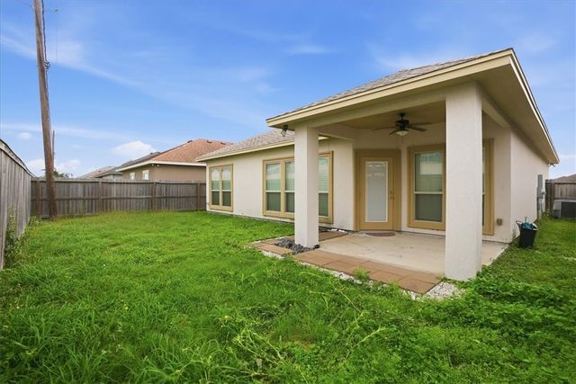 7166 Lake Placid Dr, Corpus Christi, TX 78414