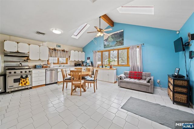 44 Scott Terrace, Clifton, NJ 07013
