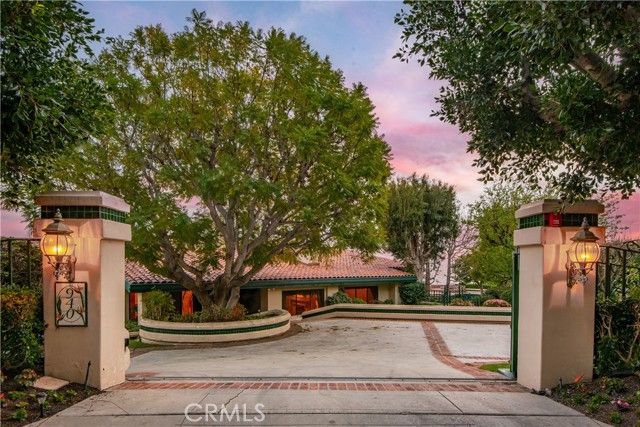 940 Paseo La Cresta, Palos Verdes Estates, CA 90274
