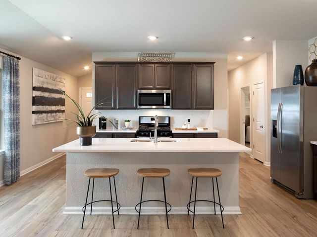 101 Rivendale ST, Liberty Hill, TX 78642