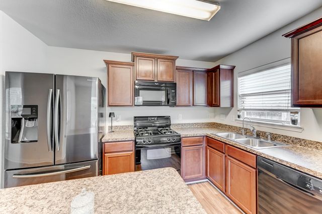 305 Pine Mist Lane, Conroe, TX 77304