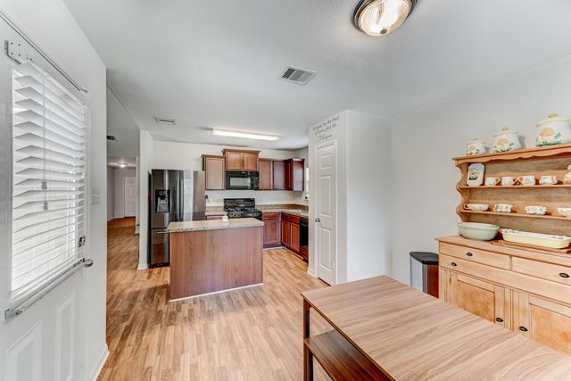 305 Pine Mist Lane, Conroe, TX 77304