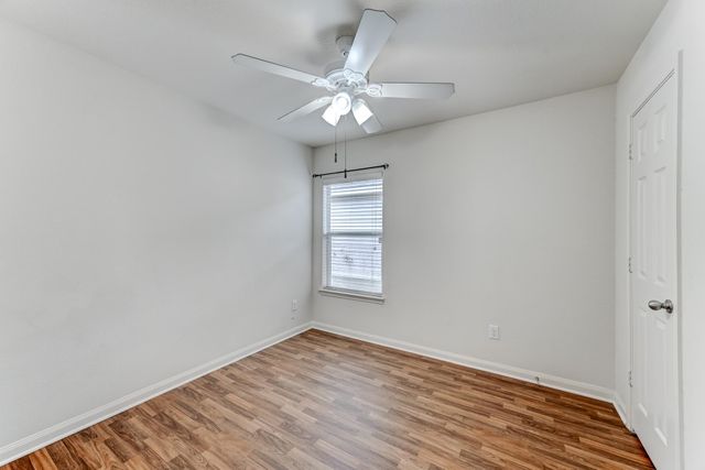 305 Pine Mist Lane, Conroe, TX 77304