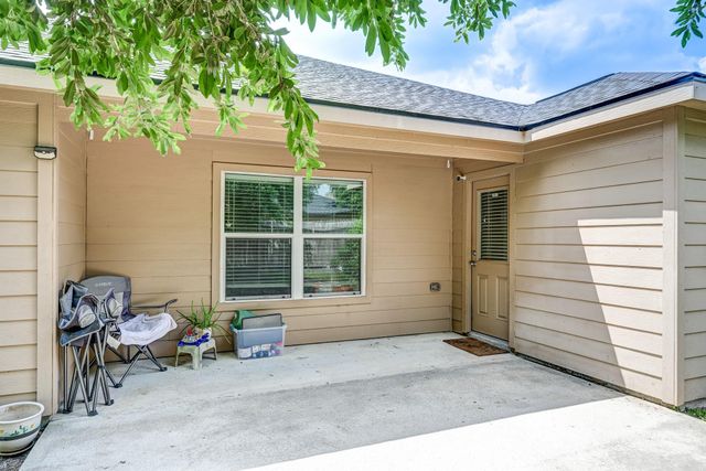 305 Pine Mist Lane, Conroe, TX 77304