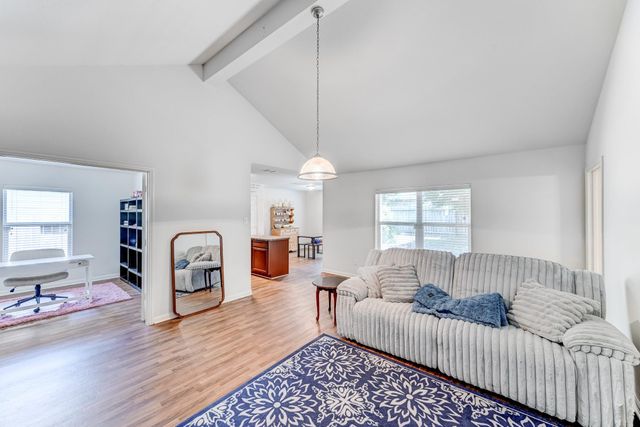 305 Pine Mist Lane, Conroe, TX 77304