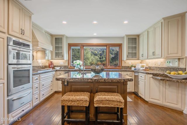 1800 Falling Star Avenue, Westlake Village, CA 91362