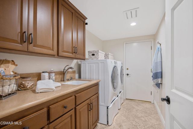 1800 Falling Star Avenue, Westlake Village, CA 91362