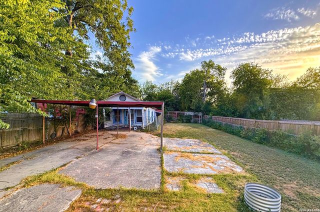 220 LEIGH ST, San Antonio, TX 78210