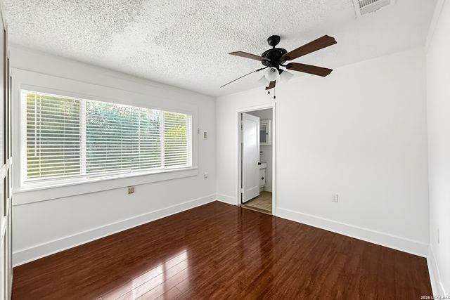 220 LEIGH ST, San Antonio, TX 78210