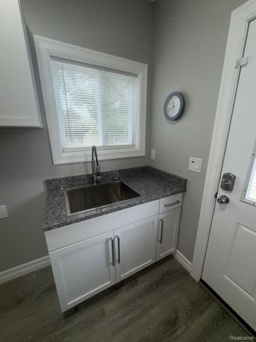 1939 Manchester Drive, Elba Township, MI 48446