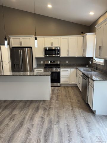 1939 Manchester Drive, Elba Township, MI 48446