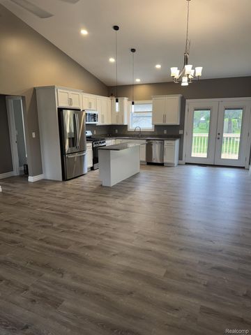 1939 Manchester Drive, Elba Township, MI 48446