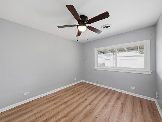 13437 S Green Bay Avenue, Chicago, IL 60633