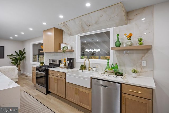 717 SUNSET DR, Somerdale, NJ 08083