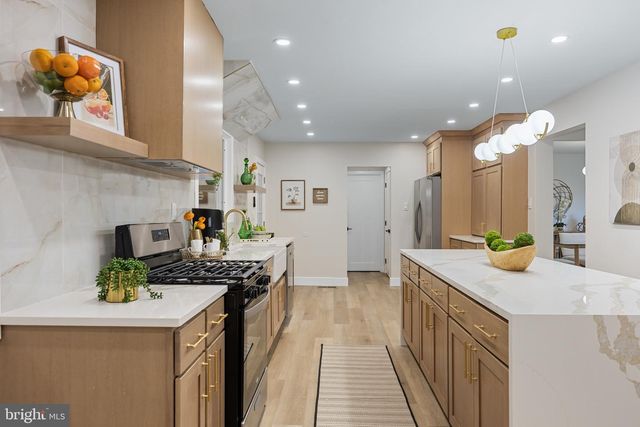 717 SUNSET DR, Somerdale, NJ 08083