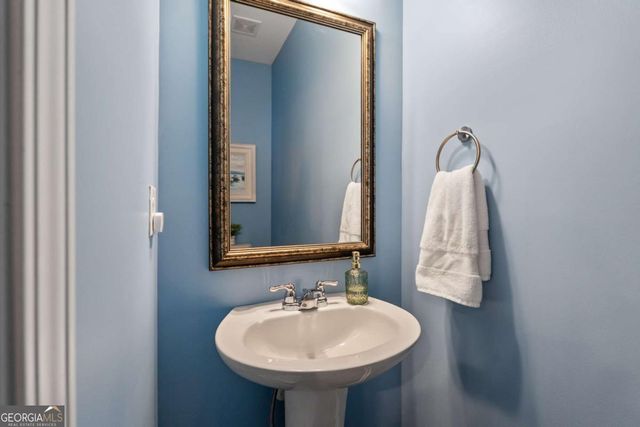 2210 Lanier Harbor Pointe, Buford, GA 30518