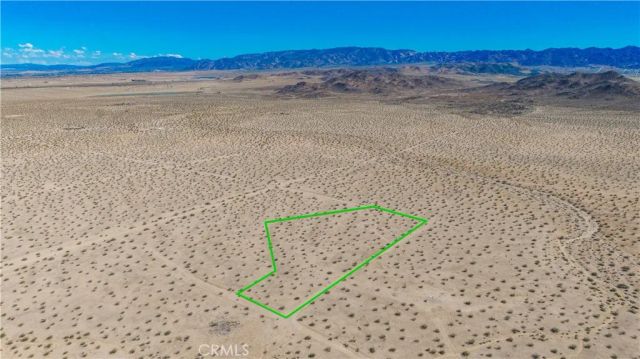 48 Moonlight Mesa, Joshua Tree, CA 92252