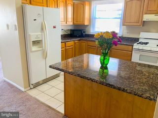 7615 ALGON AVE, Philadelphia, PA 19111