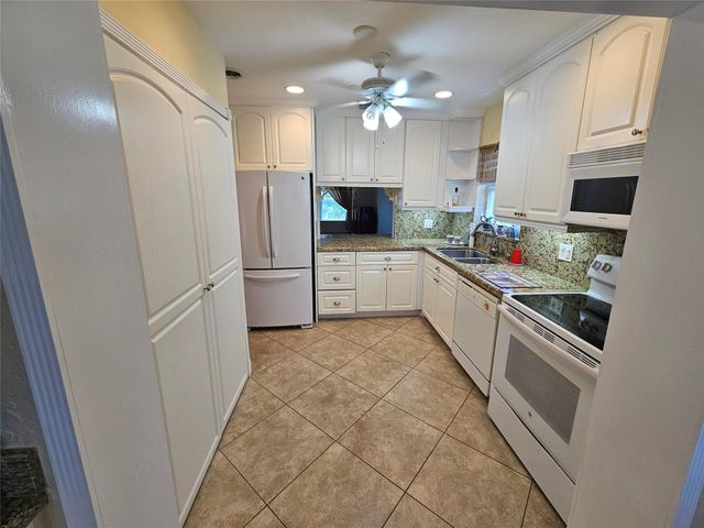 6650 Royal Palm Blvd 315C, Margate, FL 33063