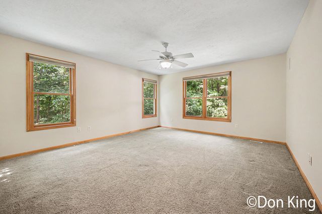 5395 Double Eagle Drive Ne, Plainfield Twp, MI 49321