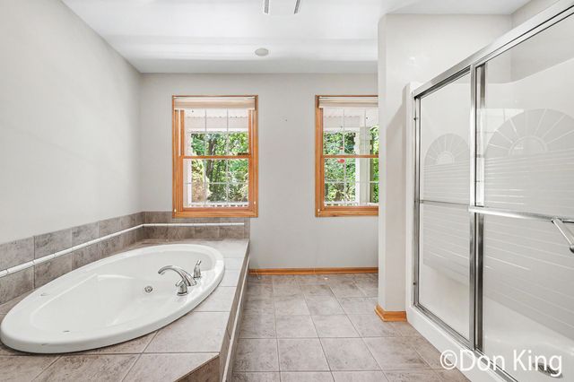 5395 Double Eagle Drive Ne, Plainfield Twp, MI 49321