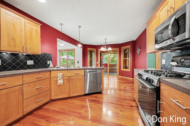 5395 Double Eagle Drive Ne, Plainfield Twp, MI 49321