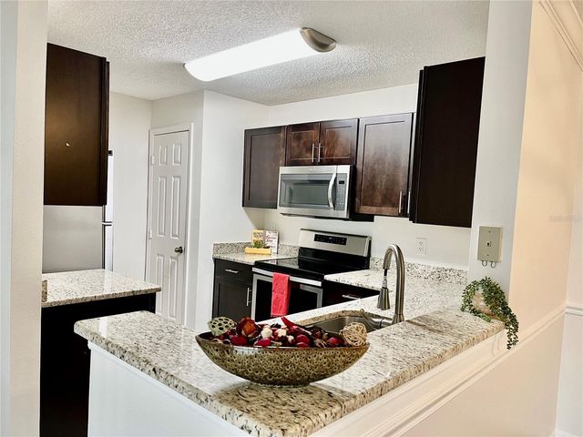 1939 SUMMER CLUB APT DRIVE 315, Oviedo, FL 32765