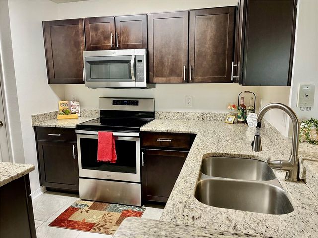 1939 SUMMER CLUB APT DRIVE 315, Oviedo, FL 32765