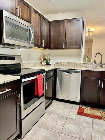 1939 SUMMER CLUB APT DRIVE 315, Oviedo, FL 32765