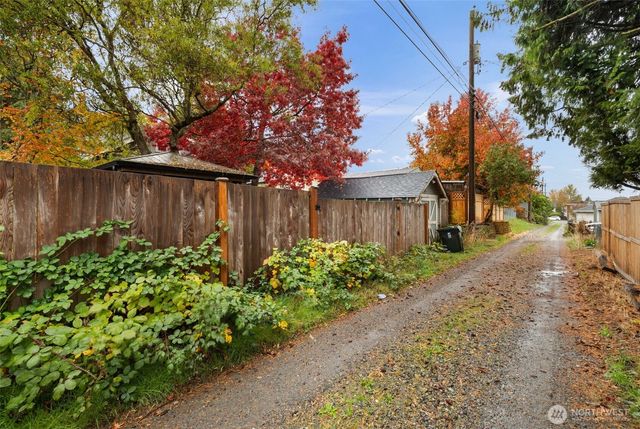 4829 S Thompson Avenue, Tacoma, WA 98408