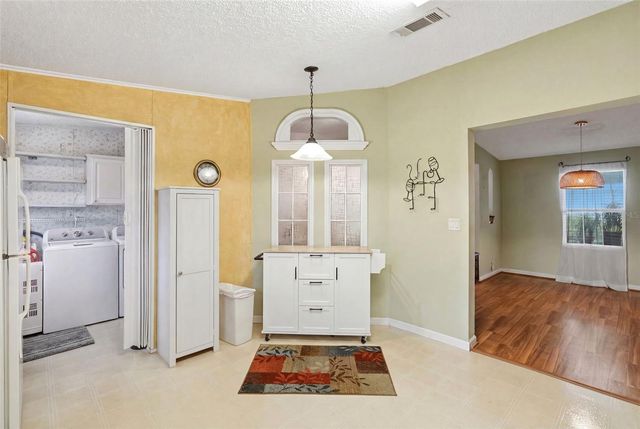 6229 KNOTTY PINE DRIVE SE, Winter Haven, FL 33884