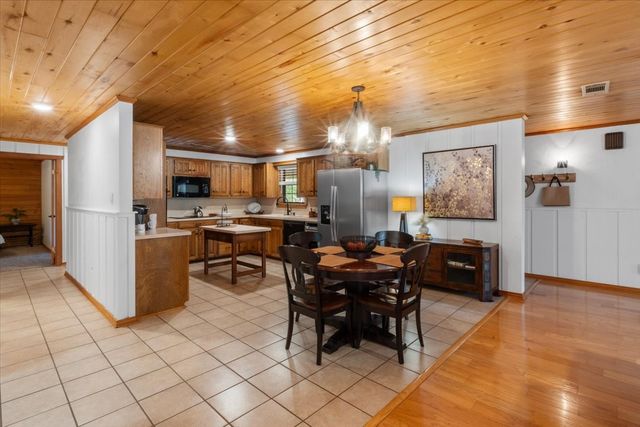 1603 Pineview Lane, Hideaway, TX 75771