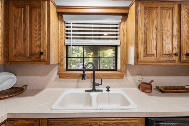 1603 Pineview Lane, Hideaway, TX 75771