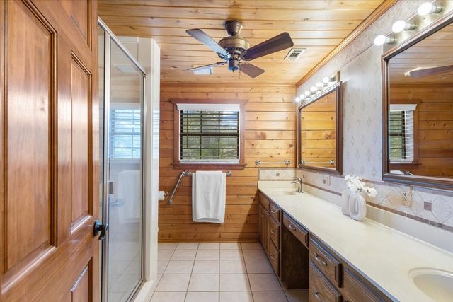 1603 Pineview Lane, Hideaway, TX 75771