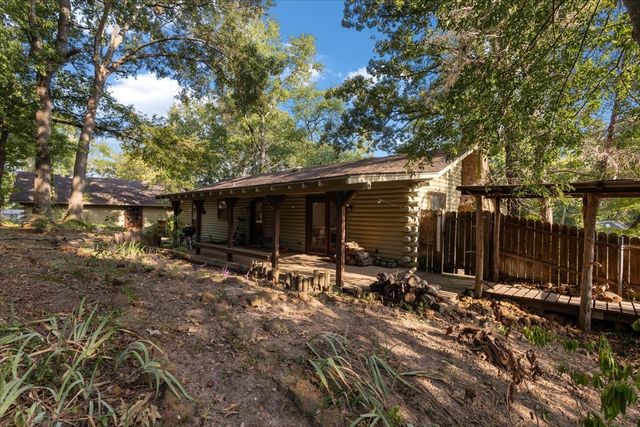 1603 Pineview Lane, Hideaway, TX 75771