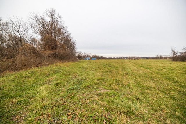 17301 E State Route 2 Rural Route, Harrisonville, MO 64701