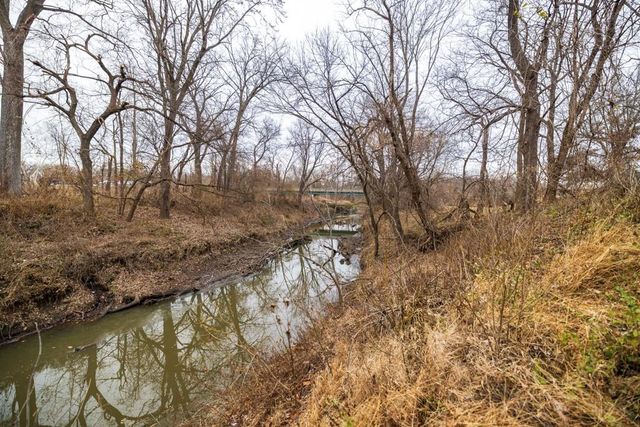 17301 E State Route 2 Rural Route, Harrisonville, MO 64701