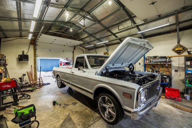 17301 E State Route 2 Rural Route, Harrisonville, MO 64701