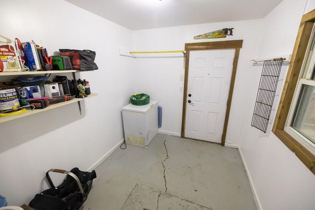 17301 E State Route 2 Rural Route, Harrisonville, MO 64701