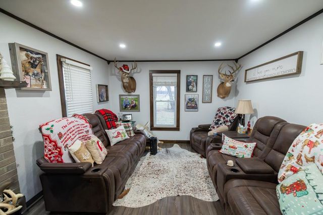 17301 E State Route 2 Rural Route, Harrisonville, MO 64701