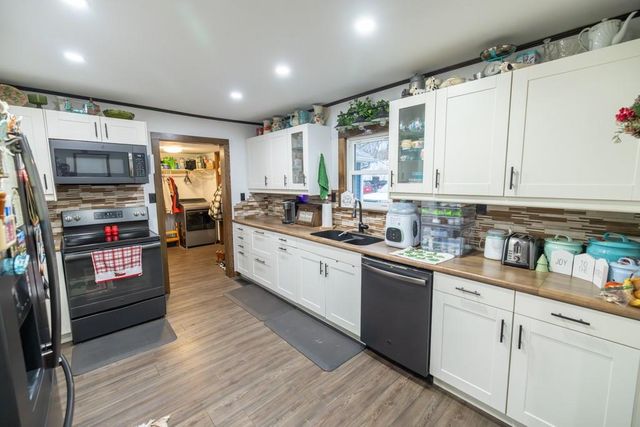 17301 E State Route 2 Rural Route, Harrisonville, MO 64701