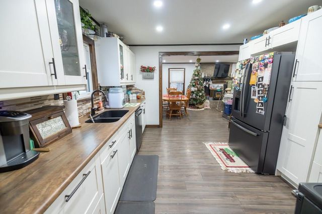 17301 E State Route 2 Rural Route, Harrisonville, MO 64701