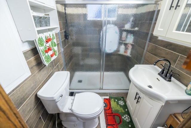 17301 E State Route 2 Rural Route, Harrisonville, MO 64701