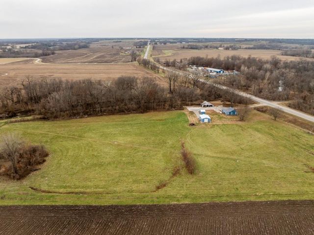 17301 E State Route 2 Rural Route, Harrisonville, MO 64701