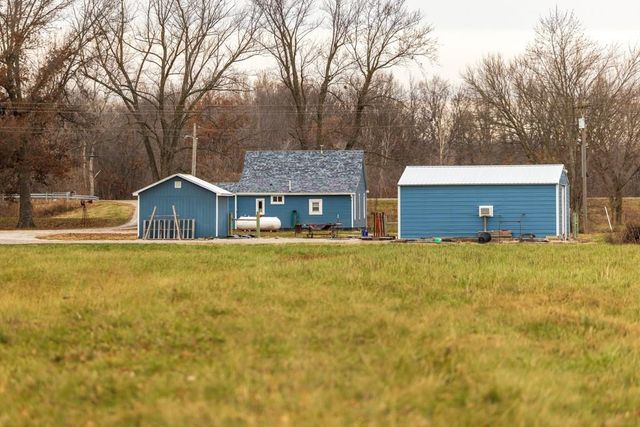 17301 E State Route 2 Rural Route, Harrisonville, MO 64701