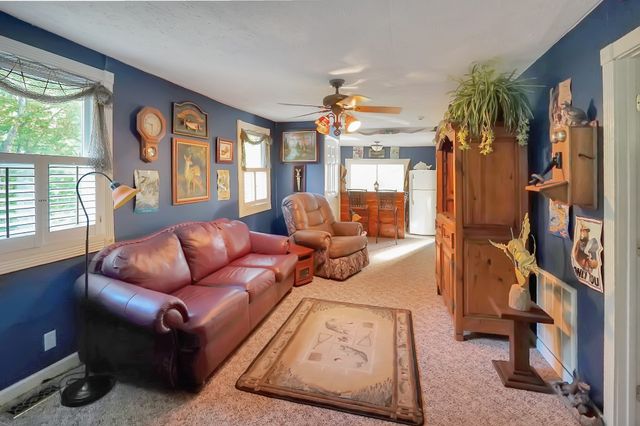 211 Lewis Circle, Dover, TN 37058