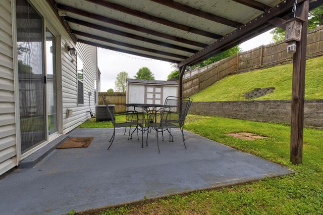 126 River Run Court, Georgetown, KY 40324